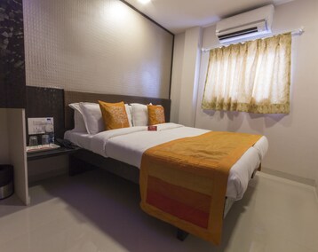 Hotel Palace Residency near Lokmanya Tilak Terminus (Mumbai, Indien)