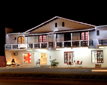 OYO Portal Torres Hotel (Torres, Brasil)