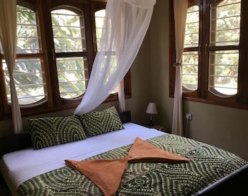 Hotel More Than A Drop (Moshi, Tanzania)