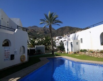 Entire House / Apartment Bright Beach-Themed 1 Bedroom South-Facing Front-Line Ground Floor Apartment (Mojacar, Spain)