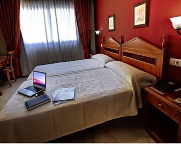 Hotel Tocina Business (Peligros, España)