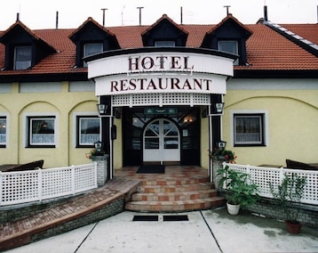 Robinson Hotel & Restaurant (Győr, Hungría)