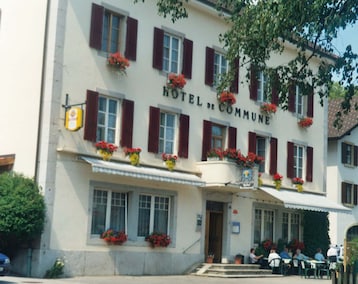 Hotel De Commune (Dombresson, Suiza)