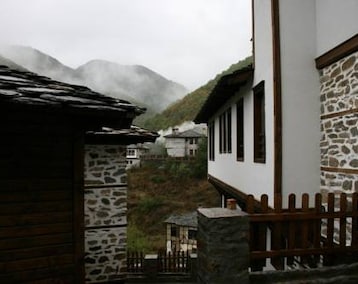 Hotelli Complex Kosovo Houses (Narechenski Bani, Bulgaria)