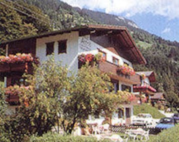 Hotelli Haus Astrid & Christoph (Finkenberg, Itävalta)