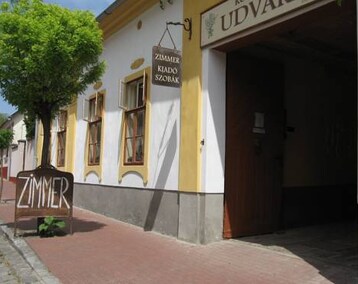 Pensión Rozmaringos Udvarhaz (Dunaföldvár, Hungría)
