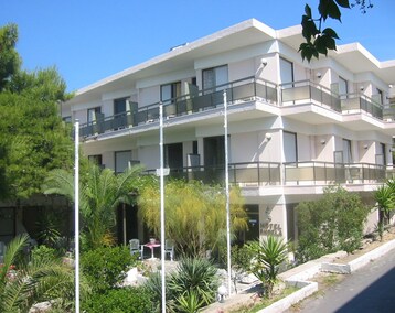 Hotelli Hotel Angela (Agia Marina, Kreikka)