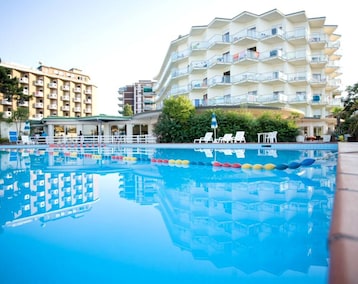 Hotelli Hotel Bellevue Beach - sul mare (Cérvia, Italia)