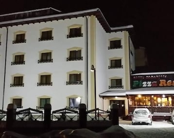 Hotel Vila Romanitza (Dărmăneşti, Romania)