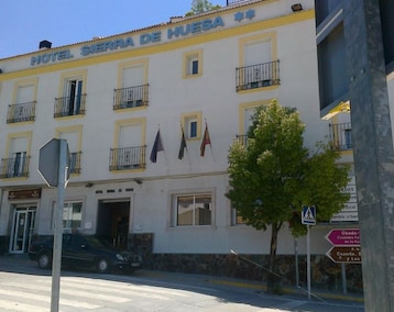 Hotel Sierra De Huesa (Huesa, España)