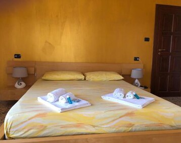 Hotel Villa Nappi Bed & Breakfast (Praia a Mare, Italien)