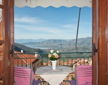 Hele huset/lejligheden Hilltop Penthouse Condo With Breath-Taking Views! (Delphi, Grækenland)