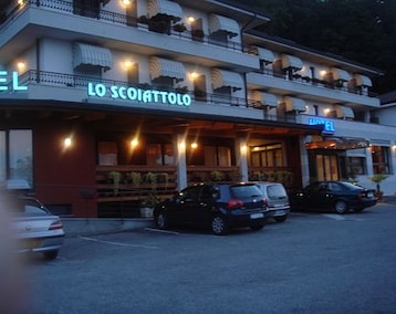 Hotelli Lo Scoiattolo (Massino Visconti, Italia)