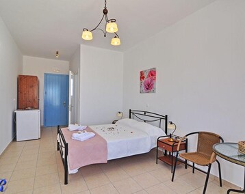 Hotel Sarakiniko Rooms (Adamas, Grecia)