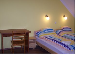 Hotelli Attila Vendégház (Tápiószentmárton, Unkari)