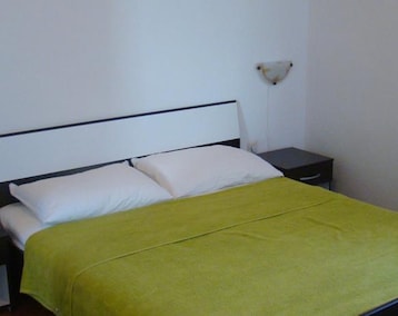 Lejlighedshotel Apartment Tičić (Povljana, Kroatien)