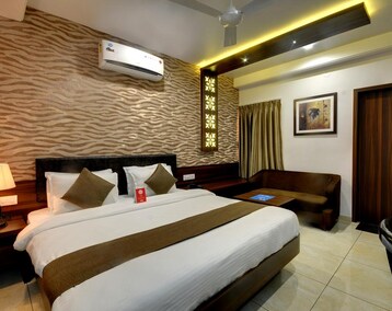 Hotel Nova Cow Residency By Nova S (Rajkot, Indien)