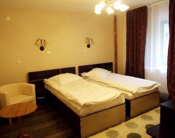 Hotel Piscul Negru (Curtea de Argeş, Rumanía)