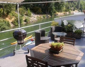 Hotelli Boat For Guest (Issy-les-Moulineaux, Ranska)