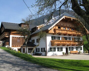 Hotel Suassbauer (St. Wolfgang, Austria)