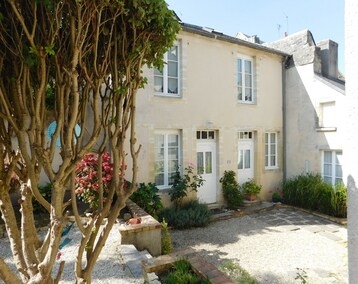 Koko talo/asunto Secluded Town House. (Bayeux, Ranska)