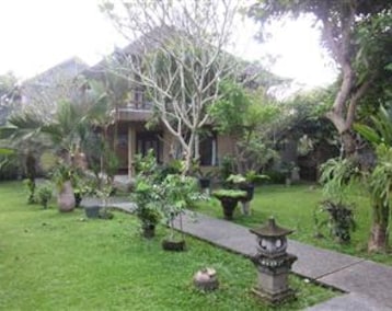 Hotel Puri Wisnu Bungalow (Ubud, Indonesia)