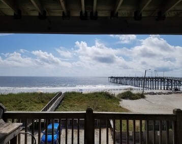 Hotelli Salty Air Retreat - Oceanfront 3 Br Condo W/ Garage! (Carolina Beach, Amerikan Yhdysvallat)