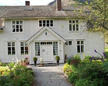 Koko talo/asunto Huse Gjestegard (Kinsarvik, Norja)