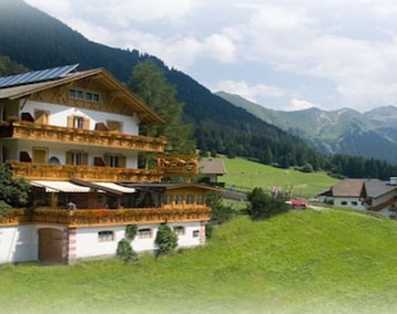 Hotelli Penserhof - Alpine Hotel & Restaurant (Sarentino, Italia)