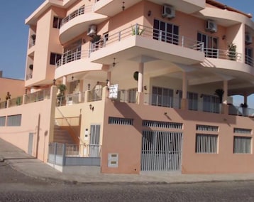 Hotelli Residencial Nova Cidade (Porto Novo, Cape Verde)