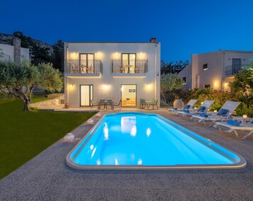 Koko talo/asunto Nefeli villas - Green villa - Crete (Tinos - Chora, Kreikka)