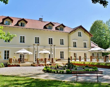 Resort Palac Kobylin (Grójec, Polen)