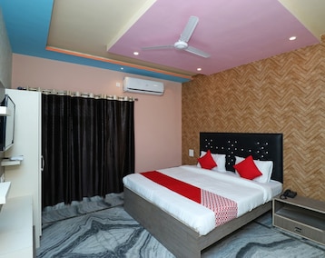 Hotel FabExpress Kriti Green (Varanasi, India)