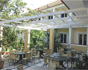 Hotel Molyvos II (Efthalou, Grecia)