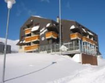 Hotelli Jungfrau (Fiesch-Fiescheralp, Sveitsi)