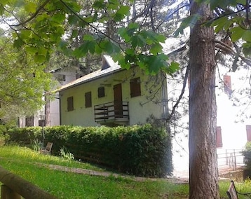 Koko talo/asunto Villaggio Barilari (Minucciano, Italia)