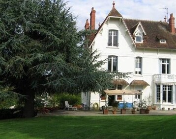 Hele huset/lejligheden Villa Castel Marie-Louise (Néris-les-Bains, Frankrig)