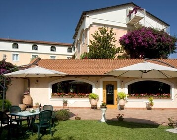 Hotelli Mediterraneo (Qualiano, Italia)