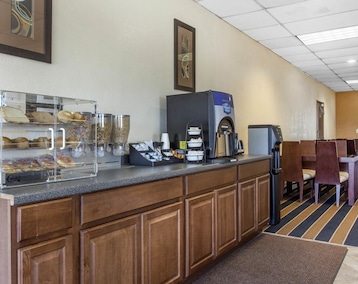 Hotel Travelers Inn & Suites I 95 Exit 145 (Rocky Mount, USA)