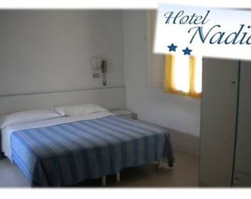 Hotel Nadia (Rímini, Italia)