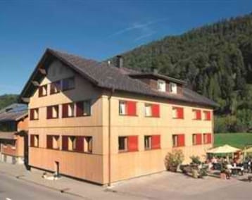 Hotel Gasthof Taube (Bizau, Østrig)