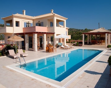 Koko talo/asunto Villa Inn Messinia (Petalidi, Kreikka)