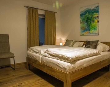 Hotel Guest Room In Rummingen 9123 By Redawning (Rümmingen, Tyskland)