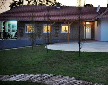 Casa/apartamento entero Vila Sunce Morovic (Šid, Serbia)