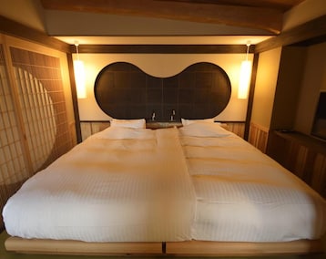 Hotel Madokano Mori (Hakone, Japan)