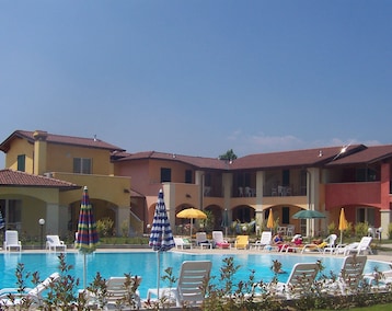 Hotelli Villaggio Lugana Marina (Sirmione, Italia)