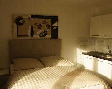 Huoneistohotelli Design Apartment (Krefeld, Saksa)