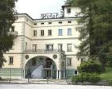 Hotel Grad Podvin (Radovljica, Eslovenia)