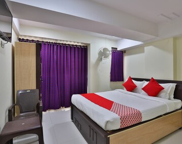 OYO 30253 Hotel Vishwa (Ahmedabad, India)
