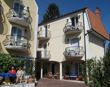 Hotelli Villa Mediterran (Hévíz, Unkari)